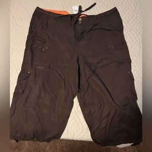 Lane Bryant NWT 21” Capri Pants Brown size 22